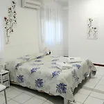 1 2 3 Stella Bed & Breakfast 3*