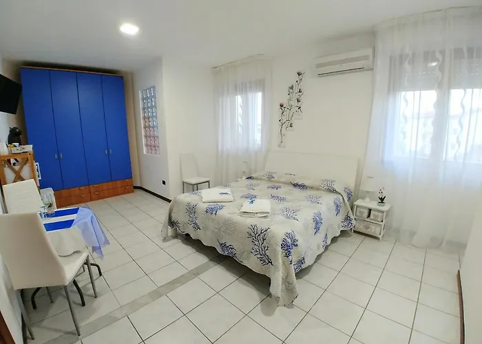 1 2 3 Stella 住宿加早餐酒店